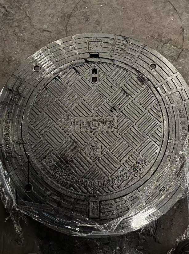瑞丽球墨铸铁防沉降井盖展示